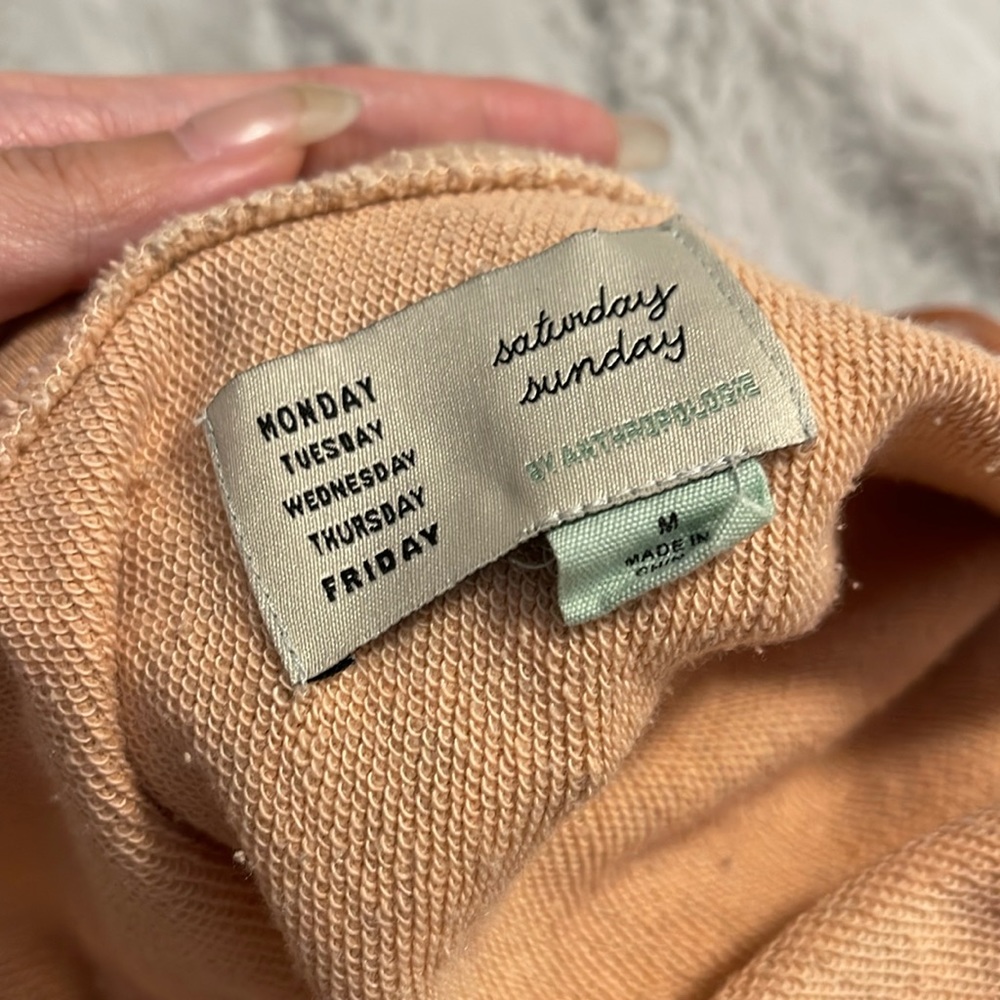 Saturday Sunday Heathered Peach Smocked Hem Open Back Dolman Sweater Sz M - Picture 3 of 3